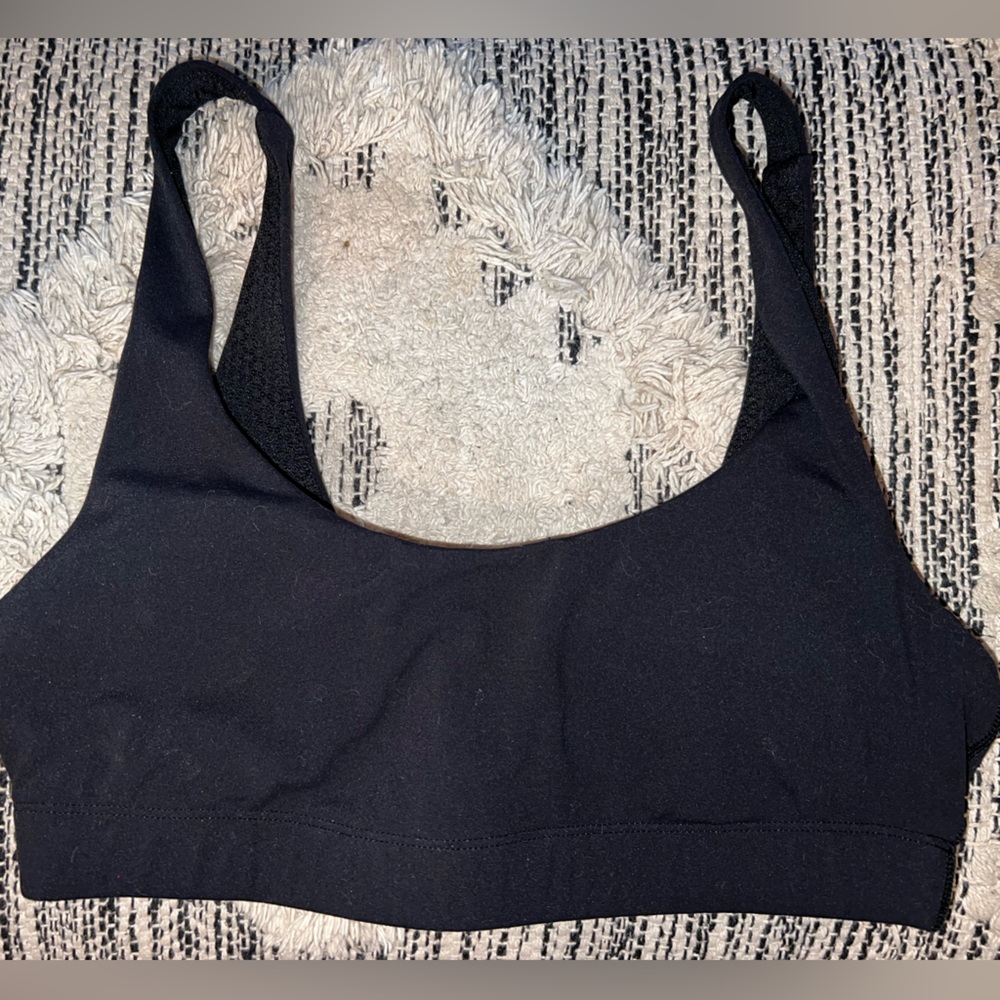 Vuori Black Wireless Bra